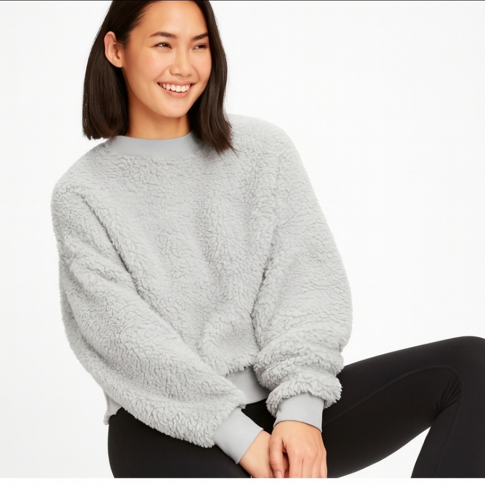 NWT GAP Gray Sherpa Crew Neck Cozy Sweatshirt Womens Sz Lg
